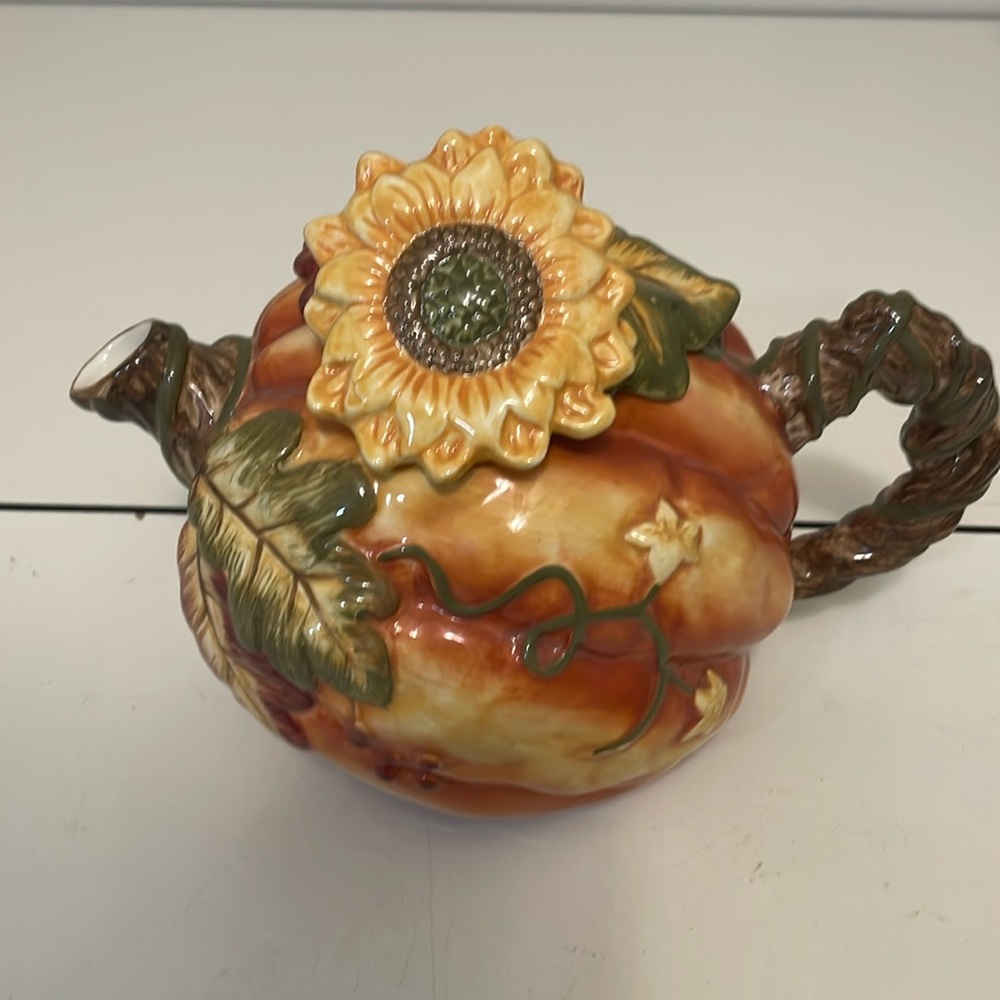 Burton Grateful Harvest  Teapot